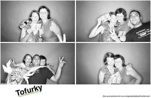 Hood River Photo Booth (175)