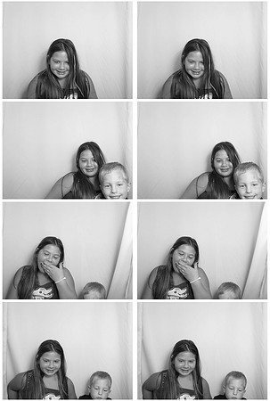Hood River Photo Booth19800101_0022