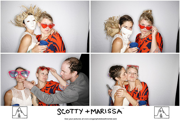 Trout Lake wedding photo booth (94)
