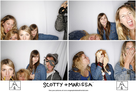 Trout Lake wedding photo booth (22)
