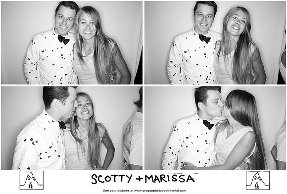 Trout Lake wedding photo booth (97)