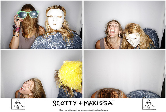 Trout Lake wedding photo booth (21)