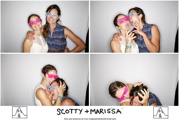 Trout Lake wedding photo booth (96)