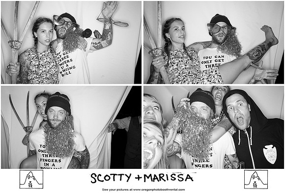 Trout Lake wedding photo booth (27)
