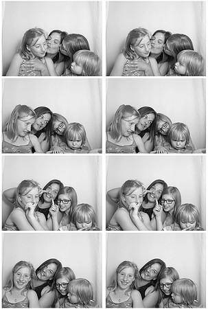 Hood River Photo Booth19800101_0027