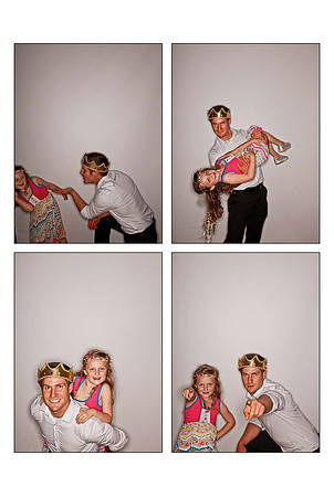 Liz&MaxWeddingPhotoBooth_Page_16