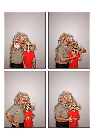 Liz&MaxWeddingPhotoBooth_Page_10