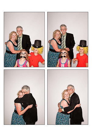 Liz&MaxWeddingPhotoBooth_Page_74