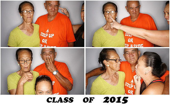 Gomez-Graduation-Photo-Booth (25)